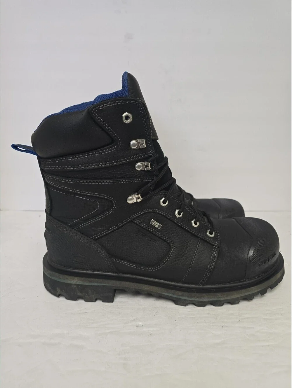 Dakota Men's 8